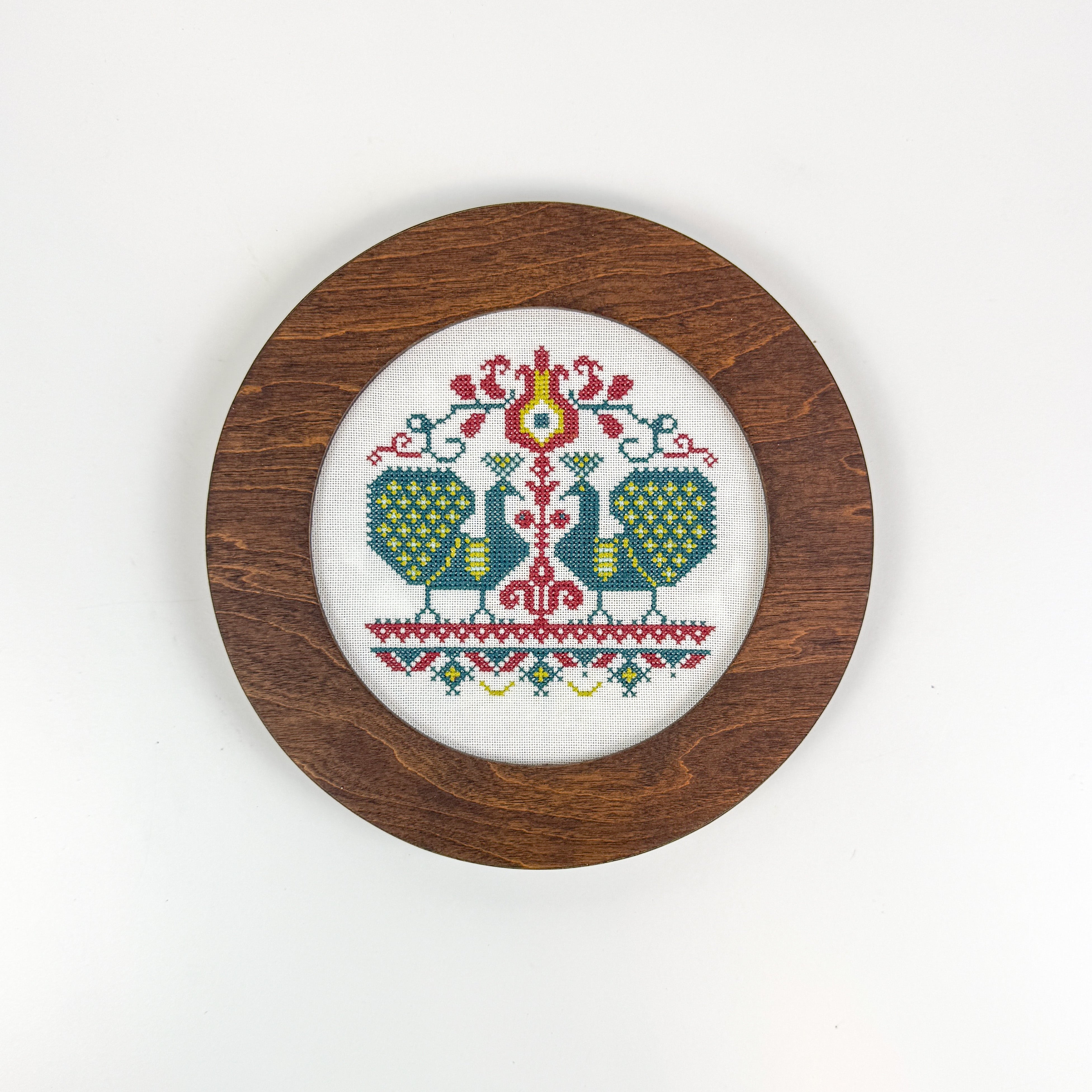 Vlachernai Peacock Hoop Kit with Frame