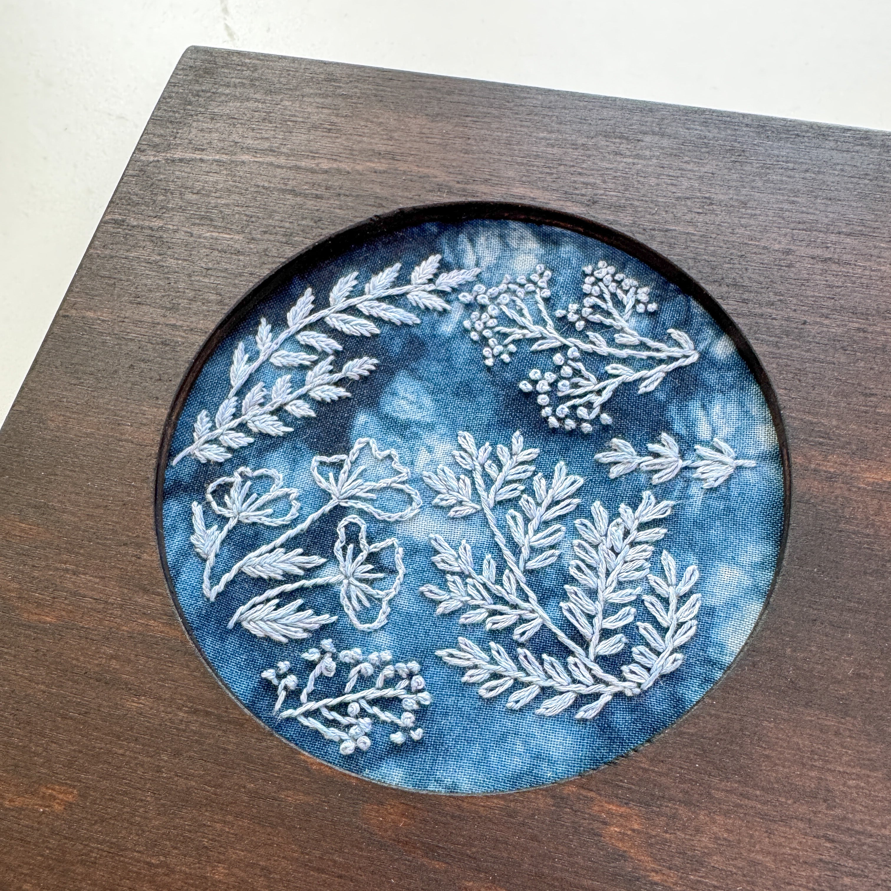 Cyanotype DIY Forage Embroidery Kit with Frame