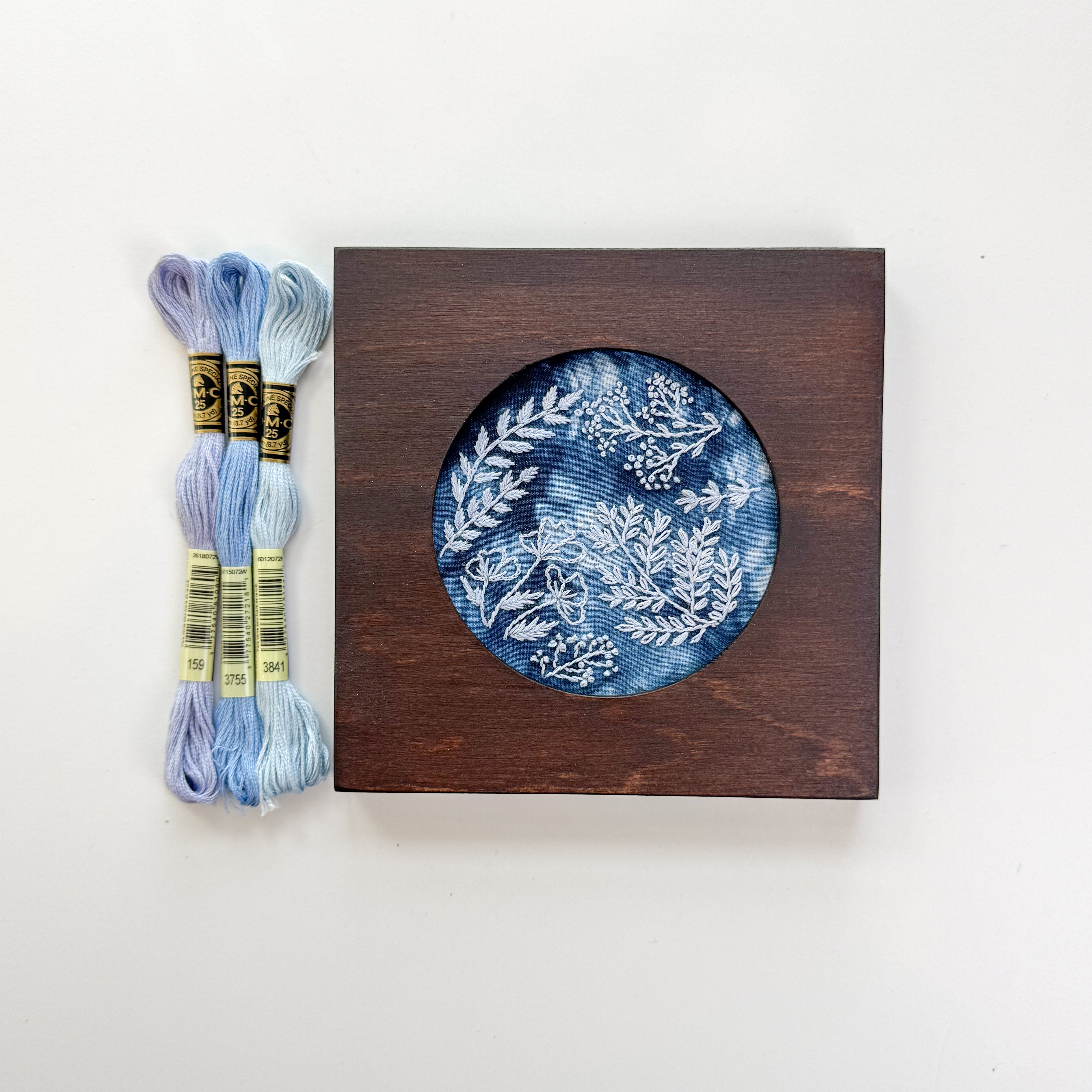 Cyanotype DIY Forage Embroidery Kit with Frame