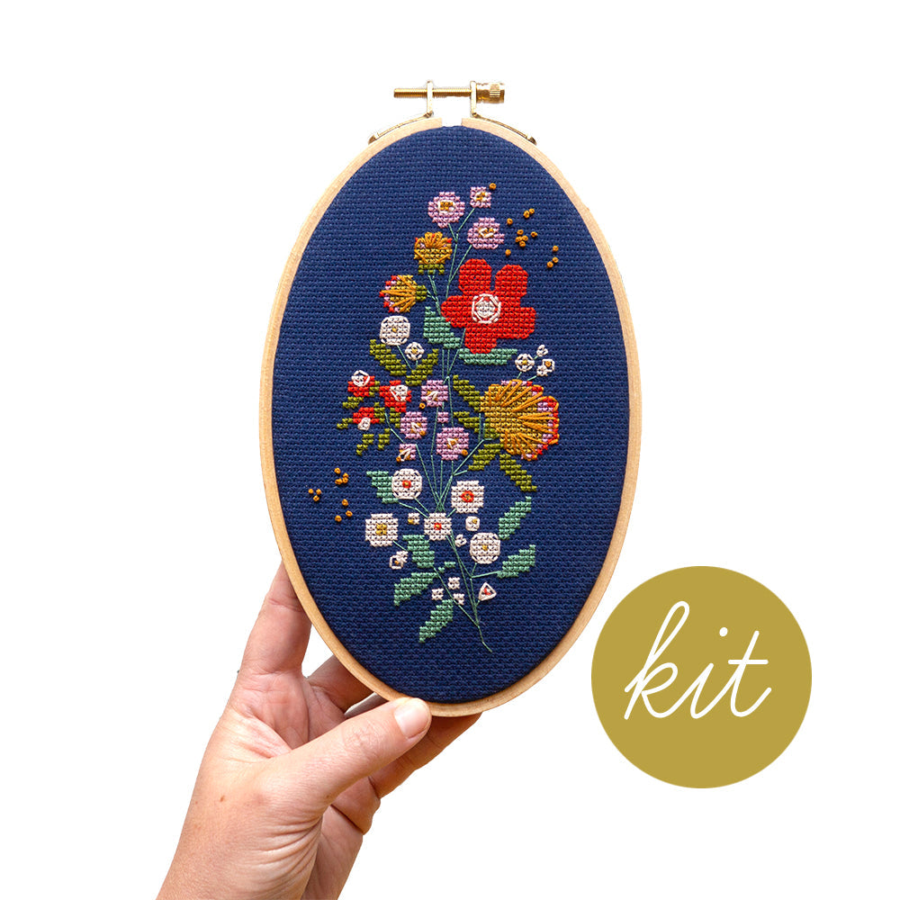 Forget-Me-Knot Cross Stitch Kit with Oval Frame