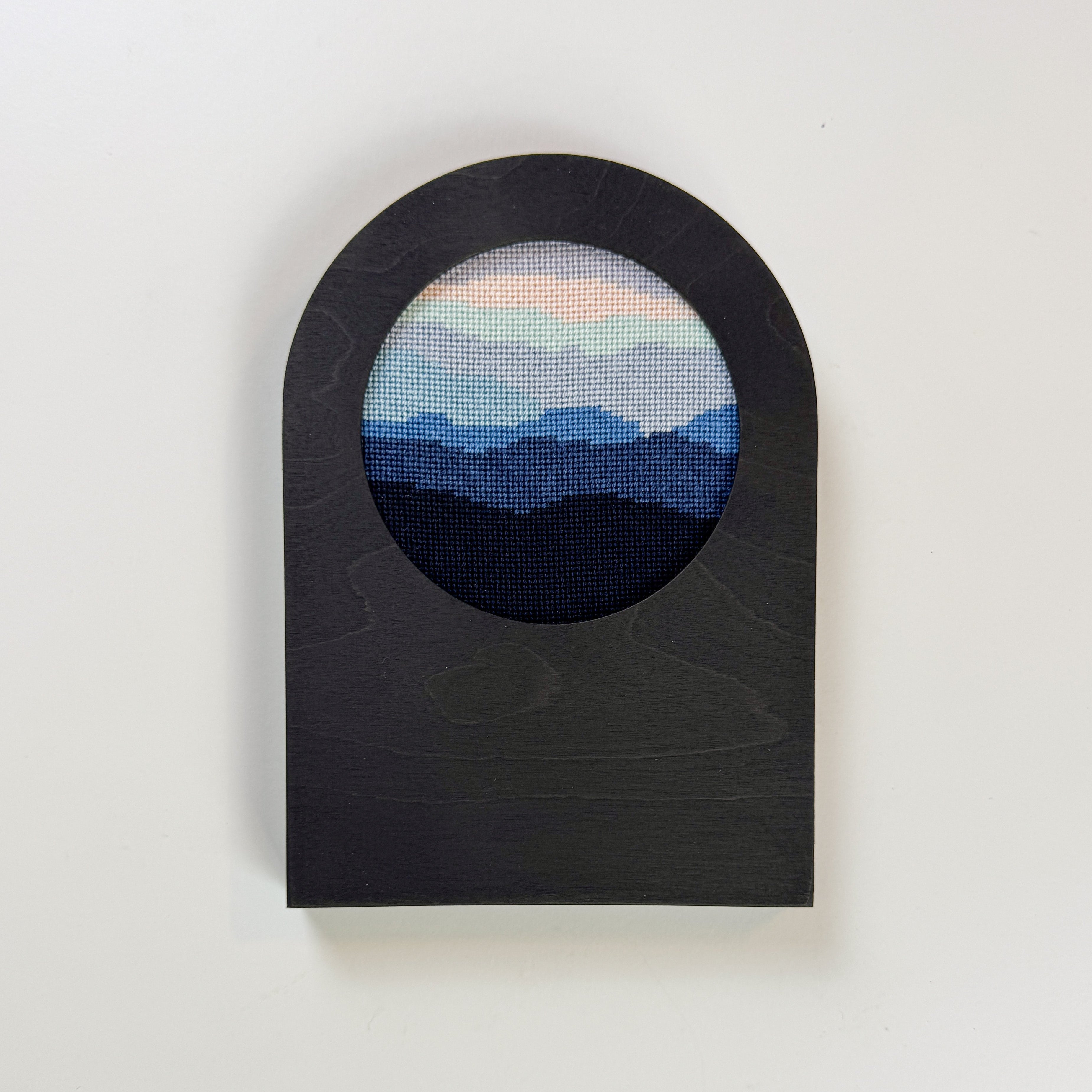 Arch Standup Frames for Needlepoint 4" Rounds