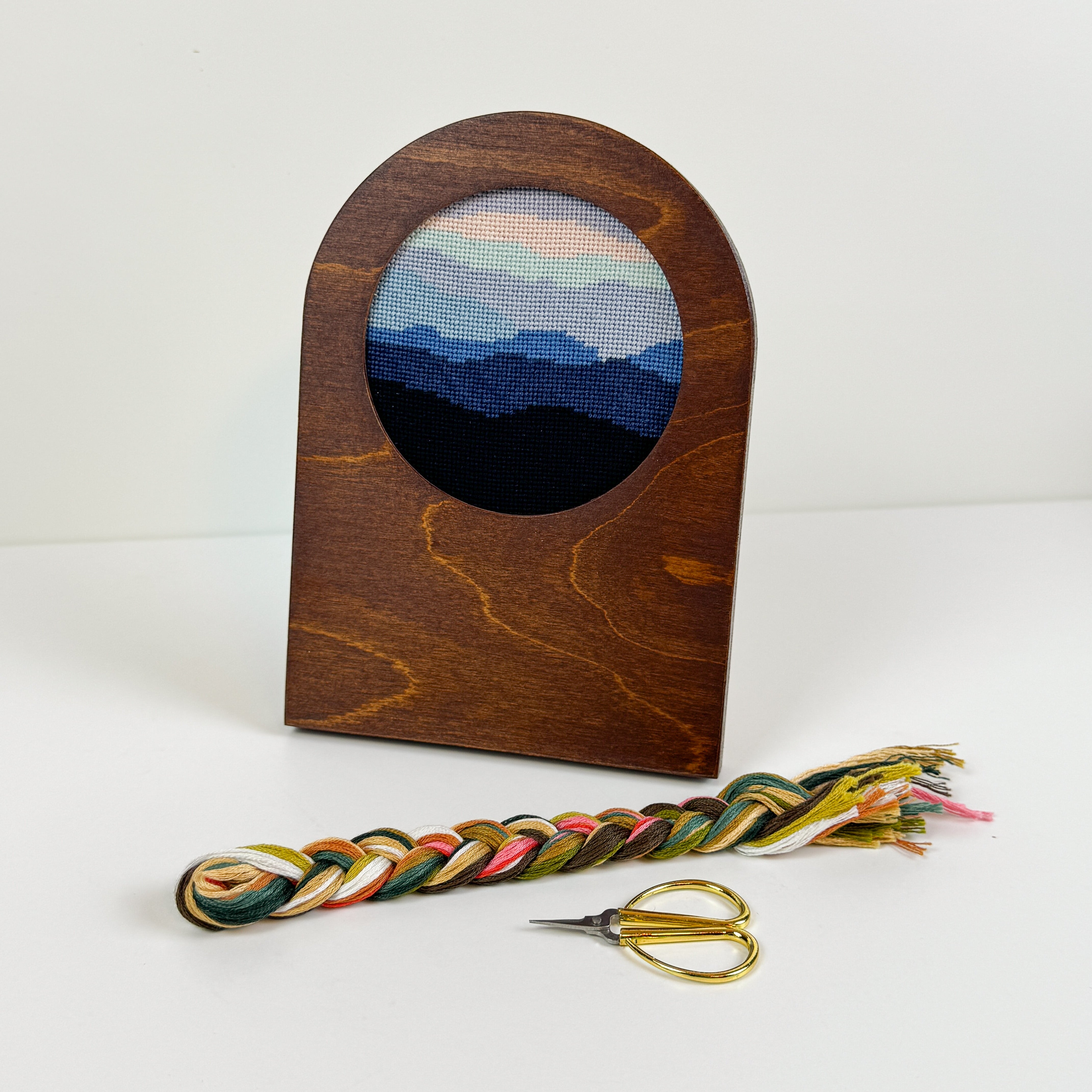Arch Standup Frames for Needlepoint 4" Rounds